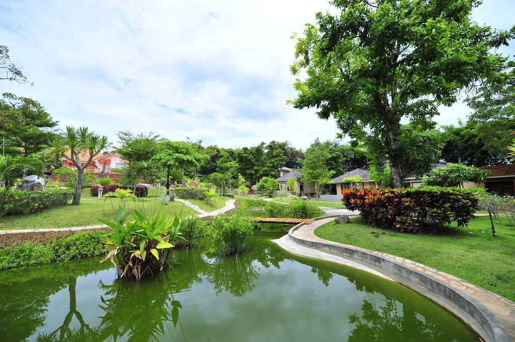 Dusit Talai Resort Nong Nam Daeng Eksteriør billede
