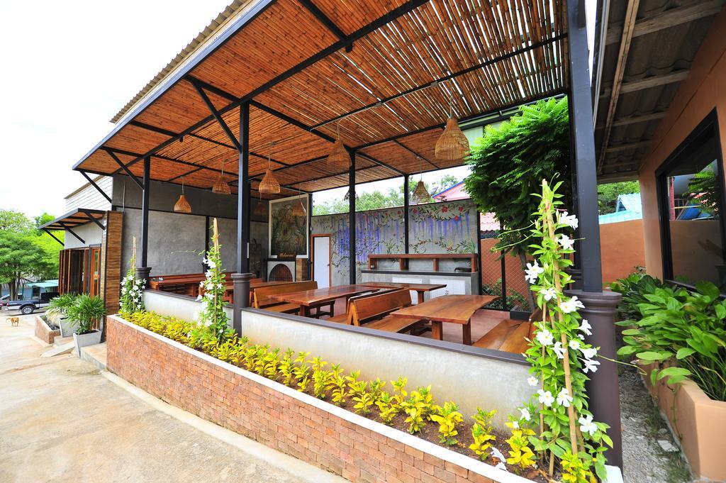 Dusit Talai Resort Nong Nam Daeng Eksteriør billede