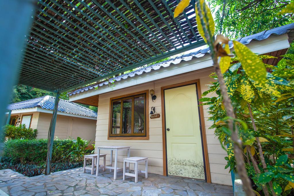 Dusit Talai Resort Nong Nam Daeng Eksteriør billede
