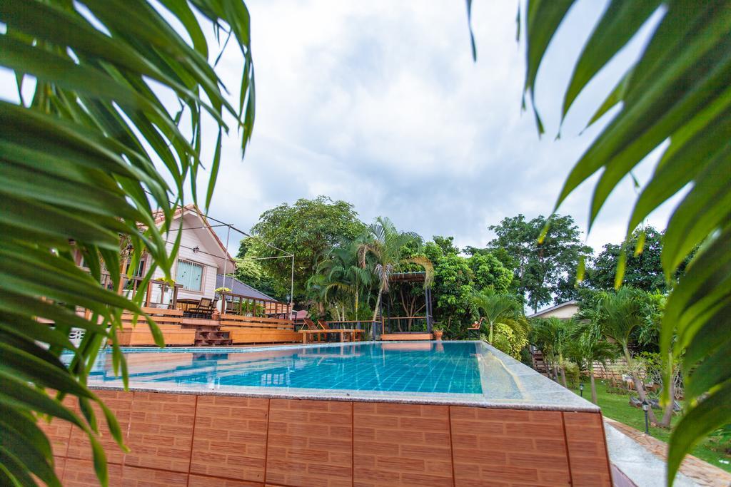 Dusit Talai Resort Nong Nam Daeng Eksteriør billede